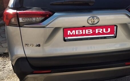 Toyota RAV4, 2020 год, 3 370 000 рублей, 11 фотография