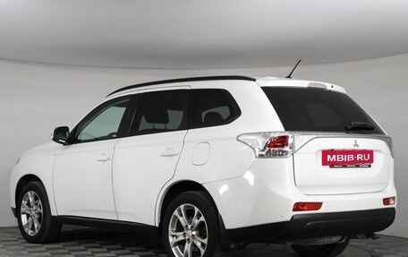 Mitsubishi Outlander III рестайлинг 3, 2012 год, 1 297 000 рублей, 4 фотография