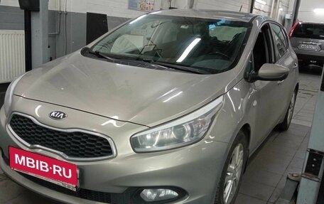 KIA cee'd III, 2013 год, 990 000 рублей, 1 фотография