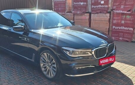 BMW 7 серия, 2018 год, 6 000 000 рублей, 12 фотография