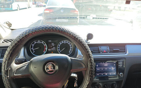 Skoda Rapid I, 2017 год, 750 000 рублей, 10 фотография