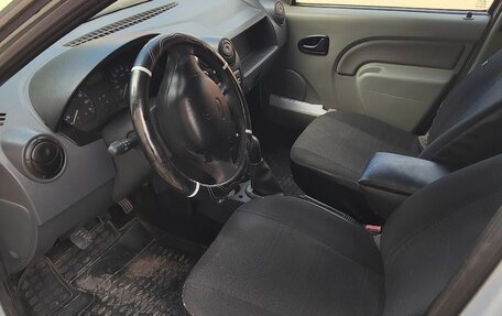 Renault Logan I, 2008 год, 260 000 рублей, 2 фотография