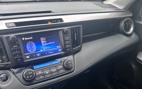 Toyota RAV4, 2018 год, 2 755 000 рублей, 11 фотография