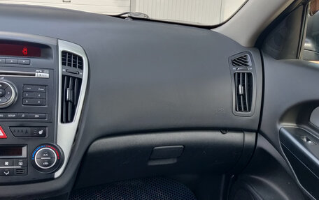 KIA cee'd I рестайлинг, 2010 год, 750 000 рублей, 9 фотография