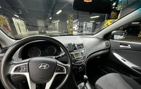 Hyundai Solaris II рестайлинг, 2012 год, 980 000 рублей, 10 фотография