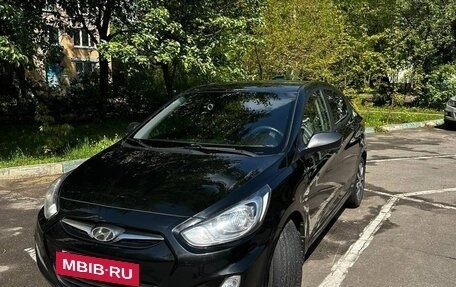 Hyundai Solaris II рестайлинг, 2012 год, 980 000 рублей, 3 фотография