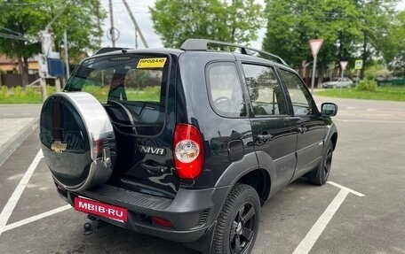 Chevrolet Niva I рестайлинг, 2015 год, 830 000 рублей, 5 фотография