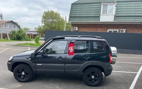Chevrolet Niva I рестайлинг, 2015 год, 830 000 рублей, 4 фотография