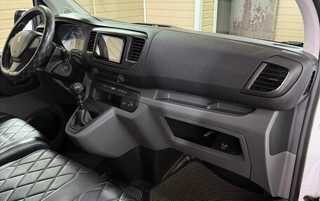 Peugeot Expert, 2018 год, 2 600 000 рублей, 7 фотография