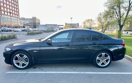 BMW 5 серия, 2010 год, 1 990 000 рублей, 3 фотография