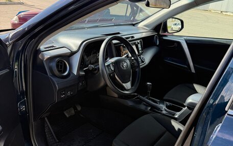 Toyota RAV4, 2018 год, 2 350 000 рублей, 8 фотография
