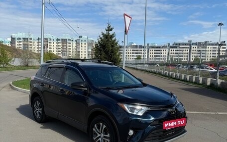 Toyota RAV4, 2018 год, 2 350 000 рублей, 2 фотография