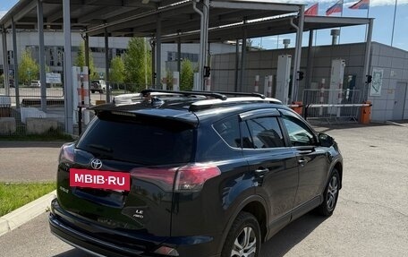Toyota RAV4, 2018 год, 2 350 000 рублей, 6 фотография