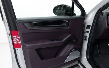 Porsche Cayenne III, 2024 год, 23 990 000 рублей, 8 фотография