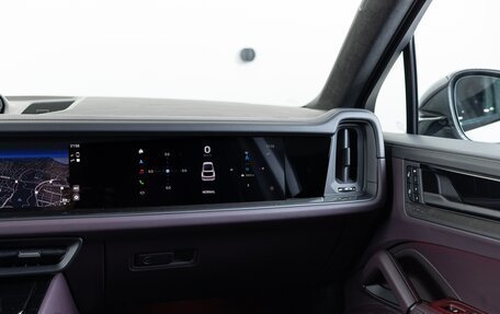 Porsche Cayenne III, 2024 год, 23 990 000 рублей, 19 фотография