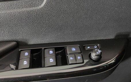 Toyota Hilux VIII, 2021 год, 5 181 000 рублей, 22 фотография