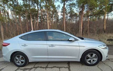 Hyundai Elantra VI рестайлинг, 2017 год, 1 700 000 рублей, 1 фотография