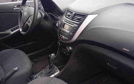 Hyundai Solaris II рестайлинг, 2016 год, 880 000 рублей, 7 фотография