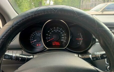 KIA Rio III рестайлинг, 2015 год, 1 050 000 рублей, 8 фотография