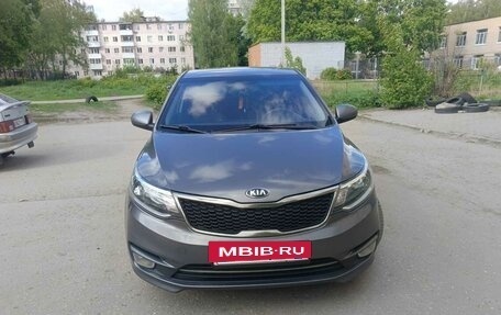 KIA Rio III рестайлинг, 2015 год, 1 050 000 рублей, 2 фотография
