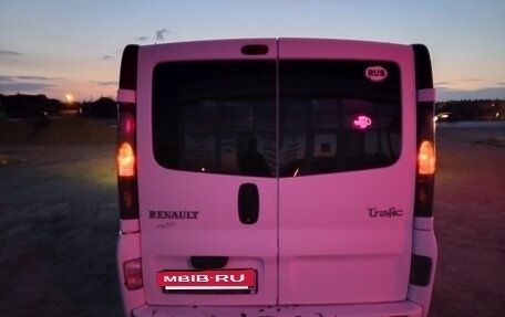 Renault Trafic, 2002 год, 850 000 рублей, 13 фотография