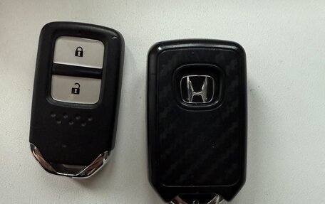 Honda Vezel, 2015 год, 1 700 000 рублей, 26 фотография