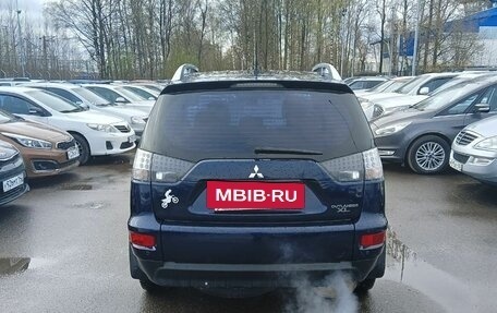 Mitsubishi Outlander III рестайлинг 3, 2010 год, 860 000 рублей, 5 фотография