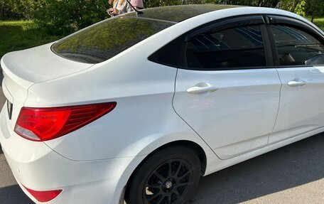 Hyundai Solaris II рестайлинг, 2016 год, 1 050 000 рублей, 17 фотография