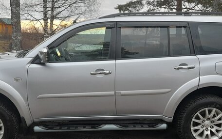 Mitsubishi Pajero Sport II рестайлинг, 2011 год, 1 830 000 рублей, 2 фотография