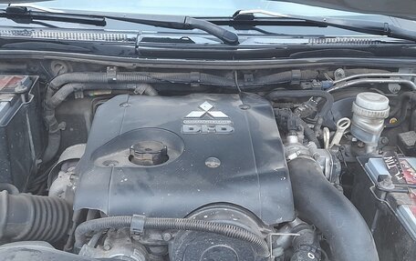 Mitsubishi Pajero Sport II рестайлинг, 2011 год, 1 830 000 рублей, 5 фотография