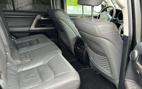 Toyota Land Cruiser 200, 2010 год, 2 900 000 рублей, 3 фотография