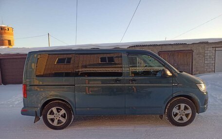 Volkswagen Transporter T6 рестайлинг, 2017 год, 4 500 000 рублей, 3 фотография
