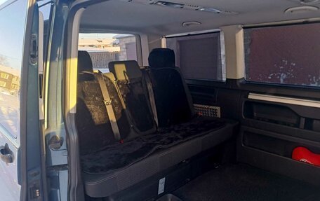 Volkswagen Transporter T6 рестайлинг, 2017 год, 4 500 000 рублей, 8 фотография
