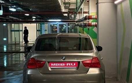 BMW 3 серия, 2010 год, 1 000 000 рублей, 3 фотография
