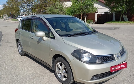 Nissan Tiida, 2005 год, 650 000 рублей, 7 фотография