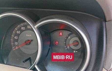 Nissan Tiida, 2005 год, 650 000 рублей, 11 фотография