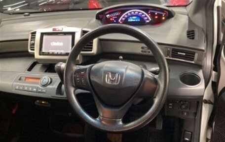 Honda Freed I, 2014 год, 790 000 рублей, 17 фотография