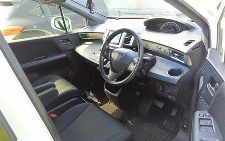 Honda Freed I, 2014 год, 790 000 рублей, 14 фотография