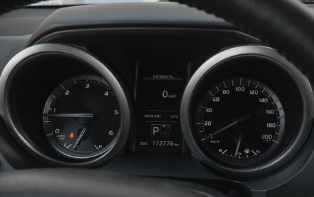 Toyota Land Cruiser Prado 150 рестайлинг 2, 2016 год, 3 399 000 рублей, 16 фотография