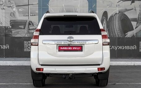 Toyota Land Cruiser Prado 150 рестайлинг 2, 2016 год, 3 399 000 рублей, 4 фотография