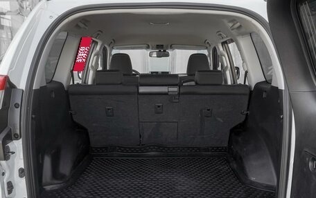 Toyota Land Cruiser Prado 150 рестайлинг 2, 2016 год, 3 399 000 рублей, 22 фотография