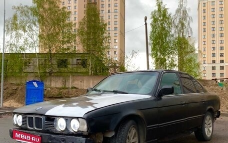 BMW 5 серия, 1988 год, 180 000 рублей, 1 фотография