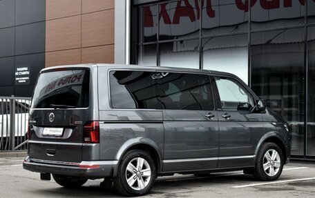 Volkswagen Multivan T6 рестайлинг, 2020 год, 5 290 000 рублей, 5 фотография