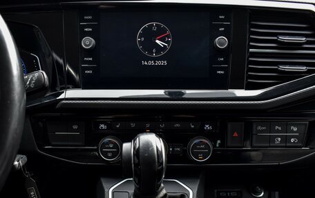 Volkswagen Multivan T6 рестайлинг, 2020 год, 5 290 000 рублей, 17 фотография