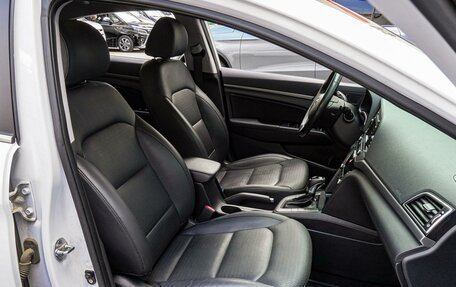 Hyundai Elantra VI рестайлинг, 2017 год, 1 570 000 рублей, 8 фотография
