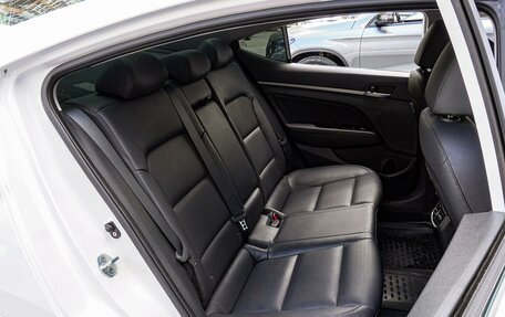 Hyundai Elantra VI рестайлинг, 2017 год, 1 570 000 рублей, 7 фотография
