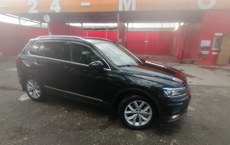 Volkswagen Tiguan II, 2018 год, 3 120 000 рублей, 5 фотография