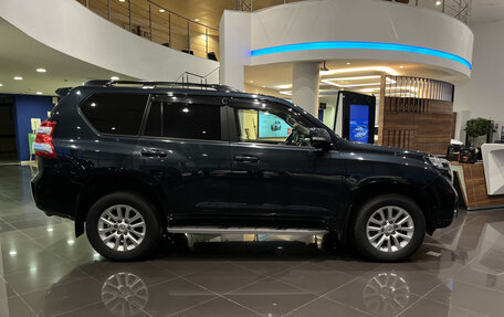 Toyota Land Cruiser Prado 150 рестайлинг 2, 2017 год, 3 734 000 рублей, 8 фотография
