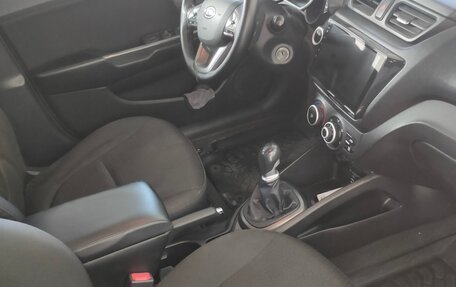 KIA Rio III рестайлинг, 2011 год, 750 000 рублей, 5 фотография