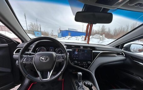 Toyota Camry, 2019 год, 2 900 000 рублей, 7 фотография